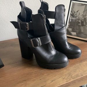 Steve Madden Boots